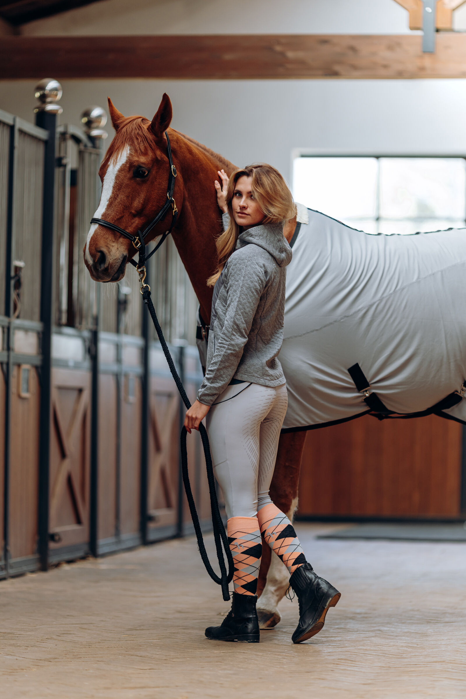 Koop Horze Sabine Hybride Trui met capuchon dames horze